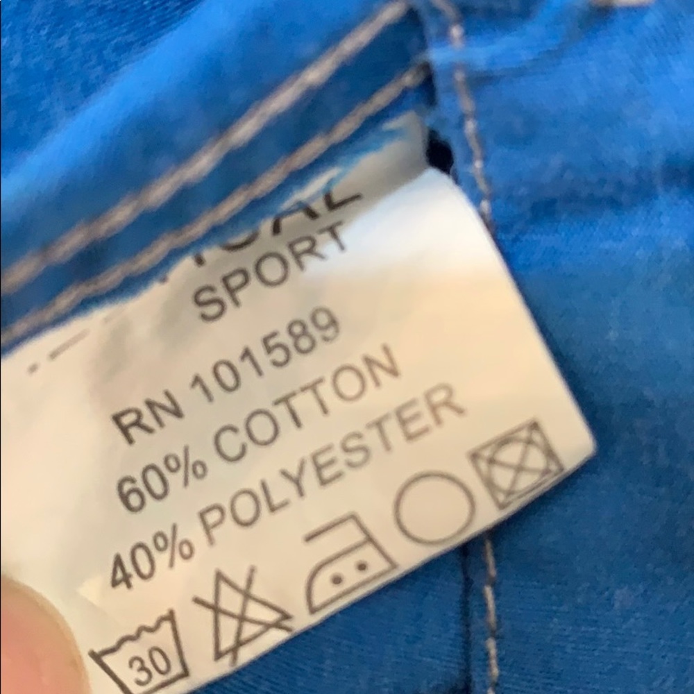 Vertical Sport-Solid Button Down Shirt Euc - image 5